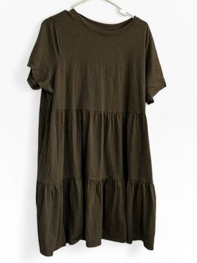 Old Navy Olive Green Casual Tee